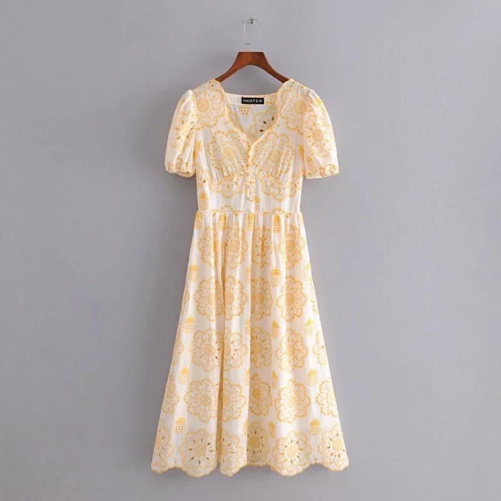 Eyelet Floral